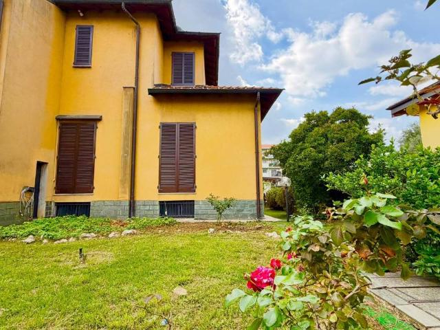 Villa in vendita a Rho MI