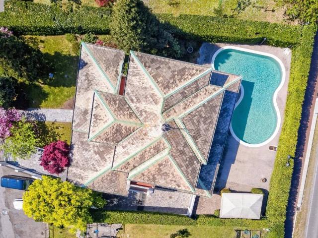 Villa in vendita a Rho MI