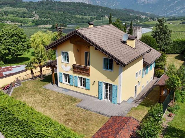 Villa in vendita a Riva del Garda TN