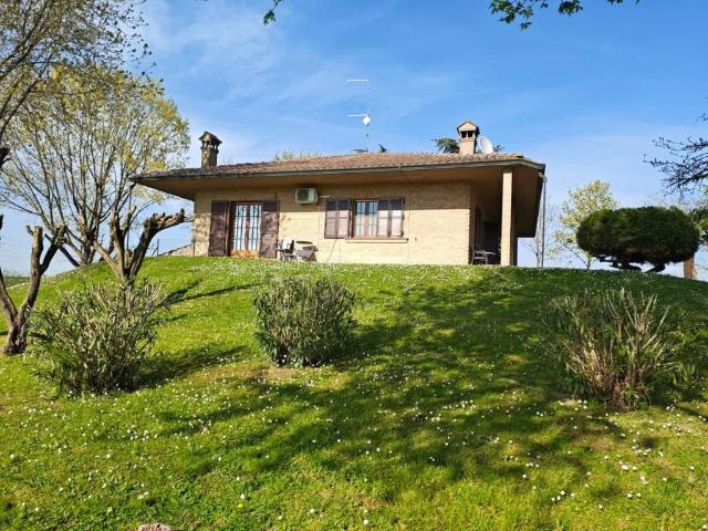 Villa in vendita a Riva del Po FE