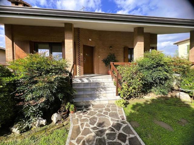 Villa in vendita a Riva del Po FE