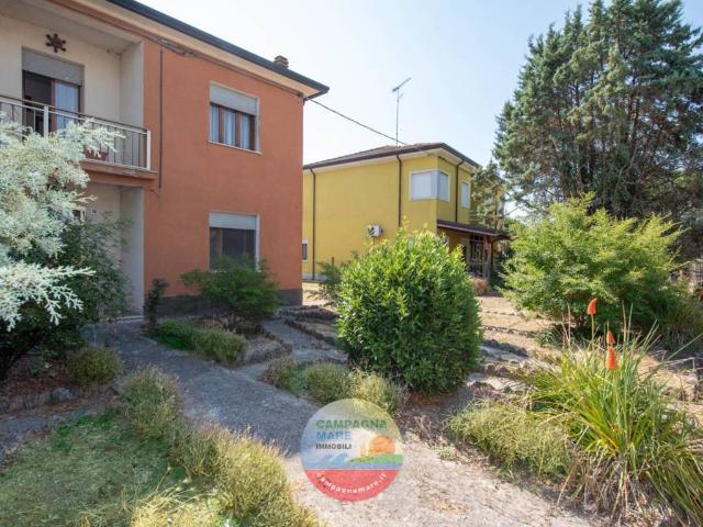 Villa in vendita a Riva del Po FE