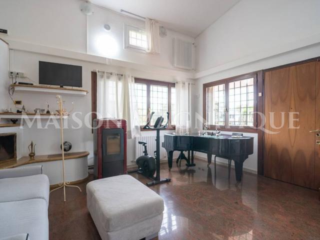 Villa in vendita a Riva del Po FE