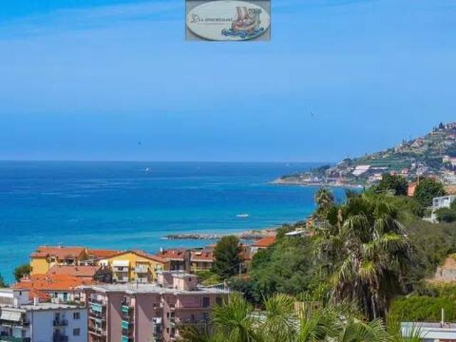 Villa in vendita a Riva Ligure IM