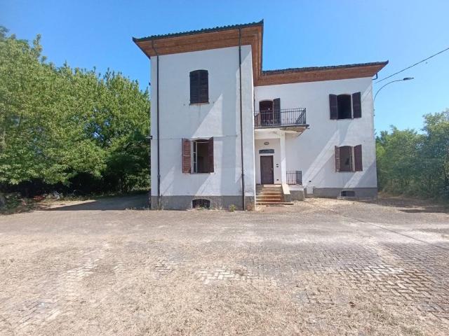Villa in vendita a Rivalta Bormida AL