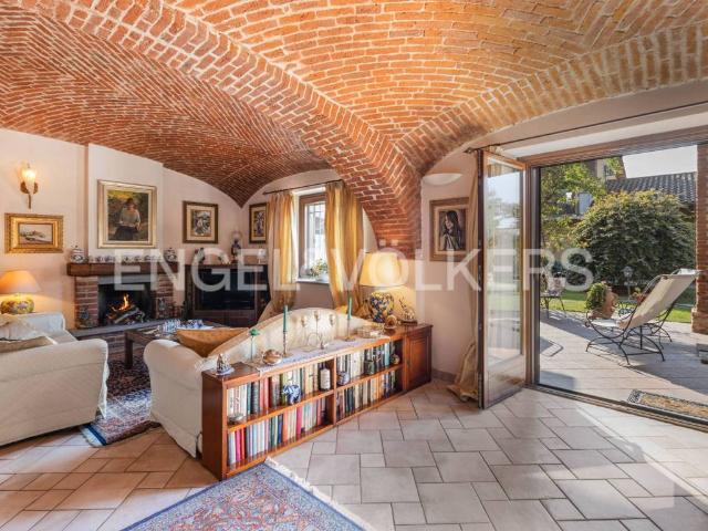 Villa in vendita a Rivarolo Canavese TO