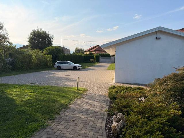Villa in vendita a Rivarolo Canavese TO
