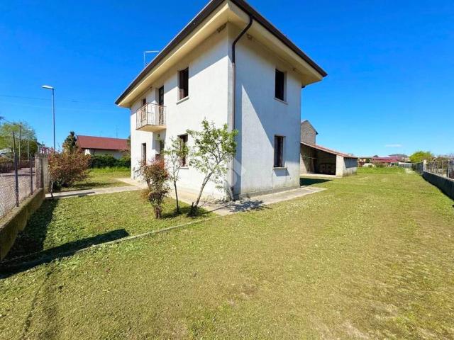 Villa in vendita a Rivignano Teor UD