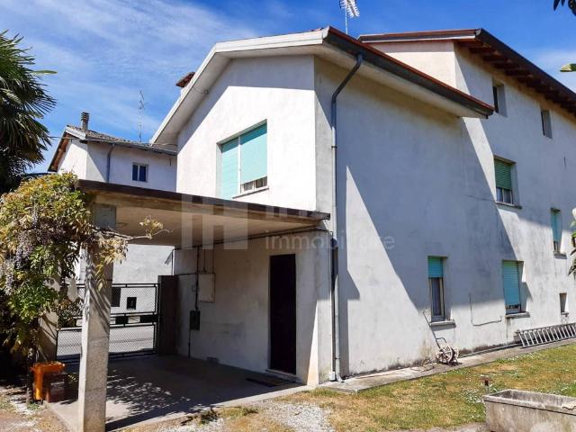 Villa in vendita a Rivignano Teor UD