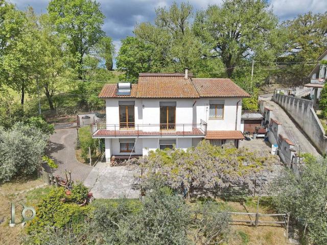 Villa in vendita a Rivodutri RI