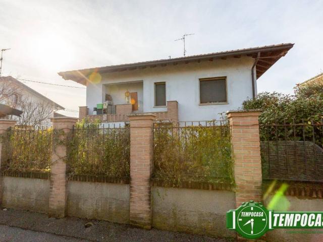 Appartamento in vendita a Rivolta d'Adda CR