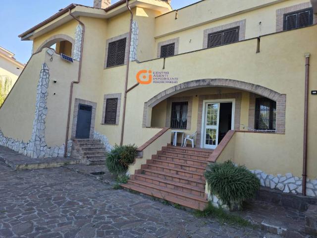 Villa in vendita a Riano RM