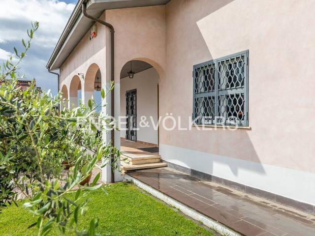 Villa in vendita a Riano RM