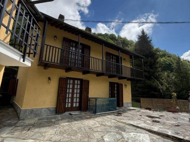 Villa in vendita a Ribordone TO