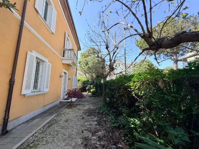 Villa in vendita a Riccione RN