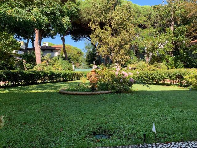 Villa in vendita a Riccione RN
