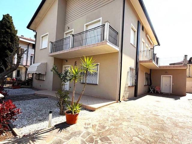 Villa in vendita a Riccione RN