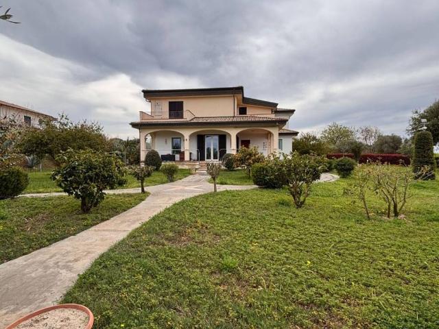 Villa in vendita a Ricadi VV