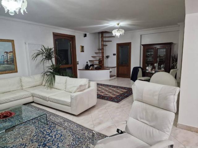 Villa in vendita a Rieti RI