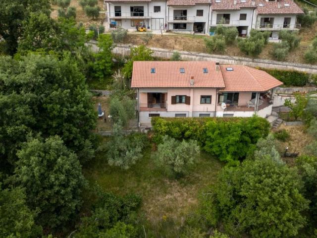 Villa in vendita a Rieti RI