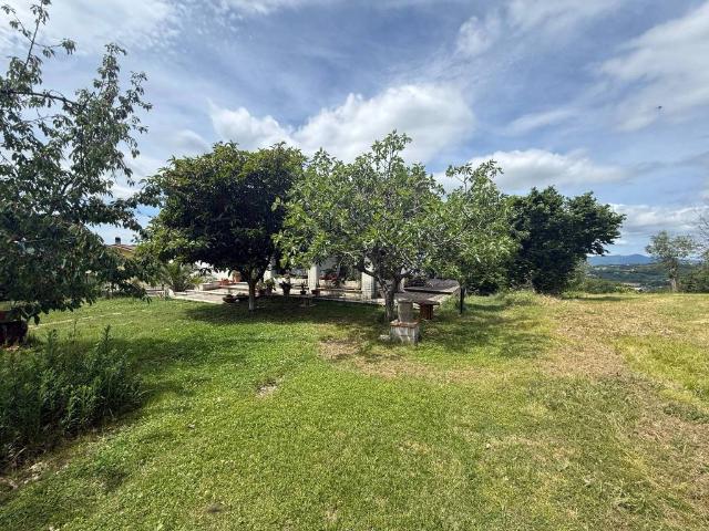 Villa in vendita a Rieti RI