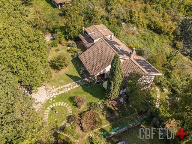 Villa in vendita a Rieti RI