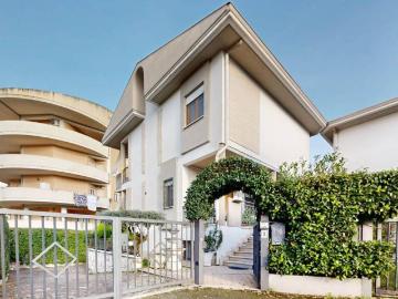 Villa in vendita a Rieti RI
