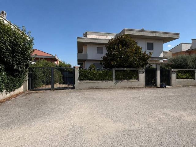 Villa in vendita a Rieti RI