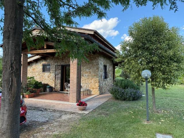 Villa in vendita a Rieti RI