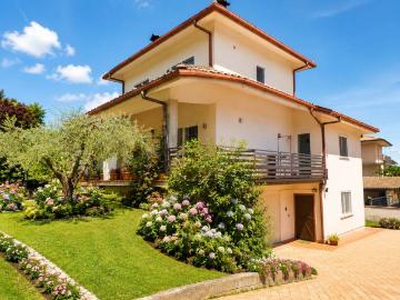 Villa in vendita a Rieti RI