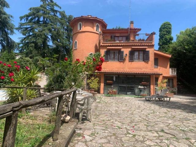 Villa in vendita a Rignano Flaminio RM