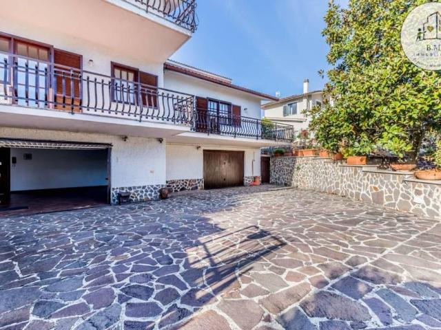 Villa in vendita a Rignano Flaminio RM