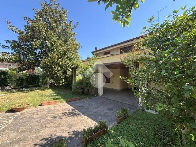Villa in vendita a Rignano Flaminio RM