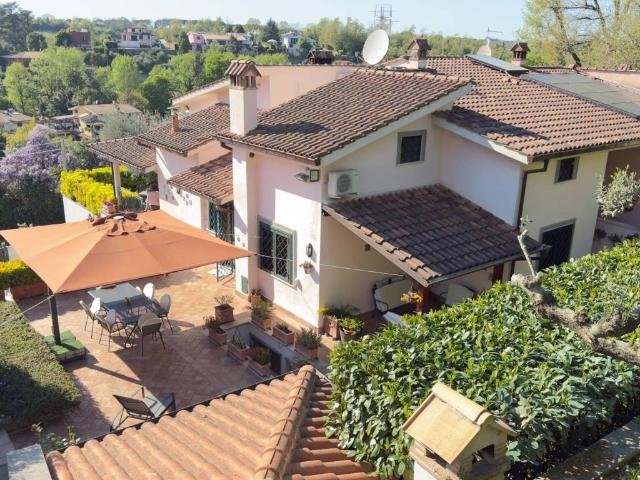 Villa in vendita a Rignano Flaminio RM