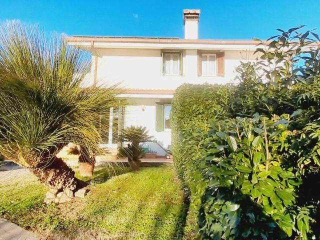 Villa in vendita a Rignano Flaminio RM