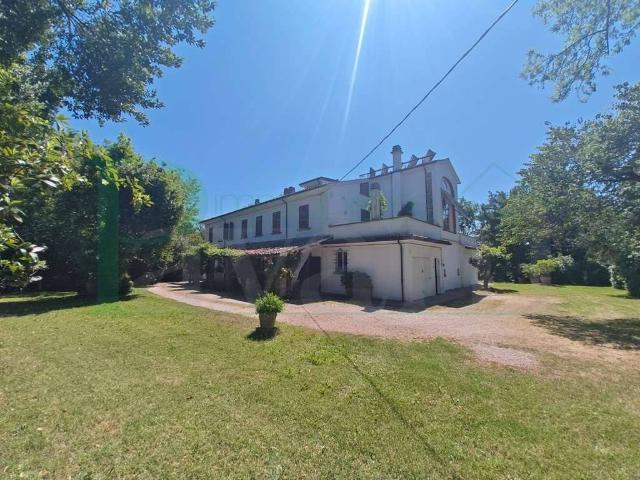Villa in vendita a Rimini RN