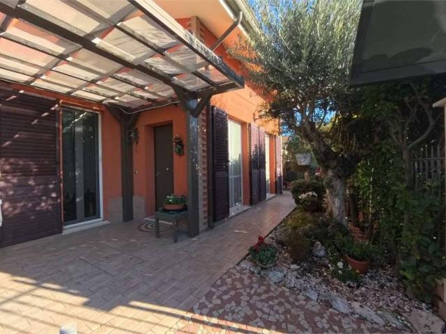 Villa in vendita a Rimini RN