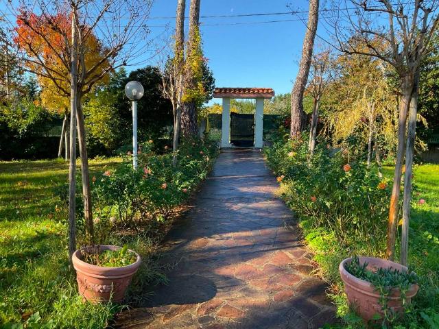 Villa in vendita a Rimini RN