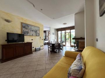 Villa in vendita a Rimini RN