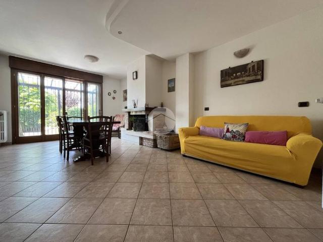Villa in vendita a Rimini RN