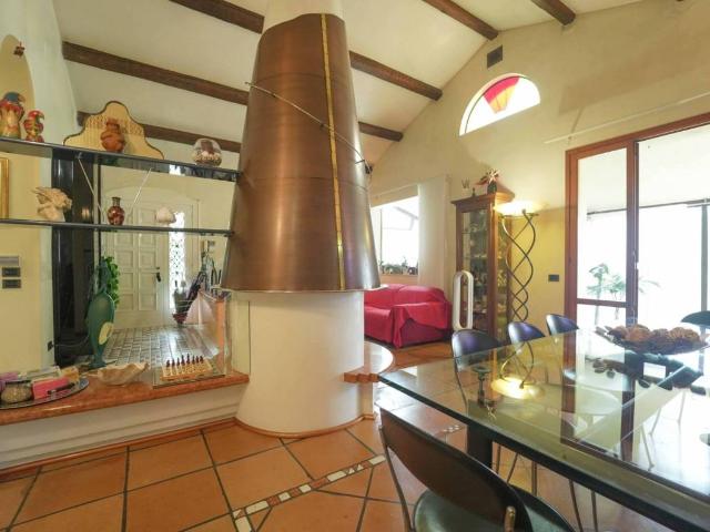 Villa in vendita a Rimini RN