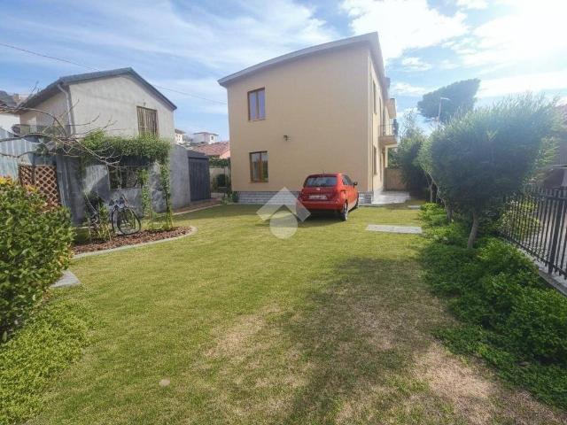 Villa in vendita a Rimini RN