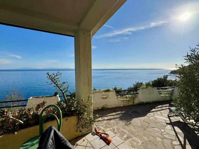 Villa in vendita a Rio LI