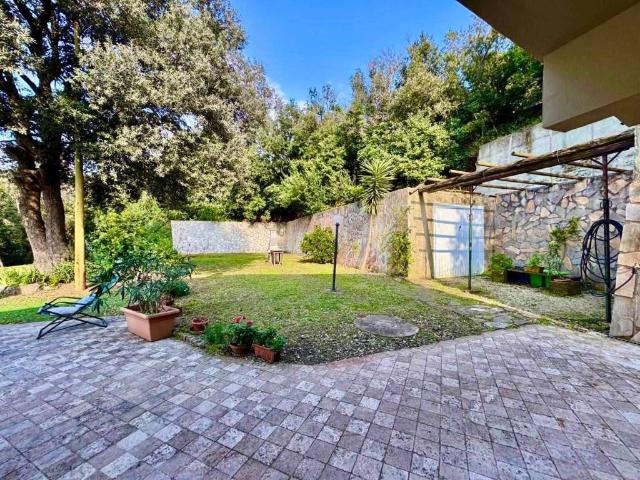 Villa in vendita a Rio LI