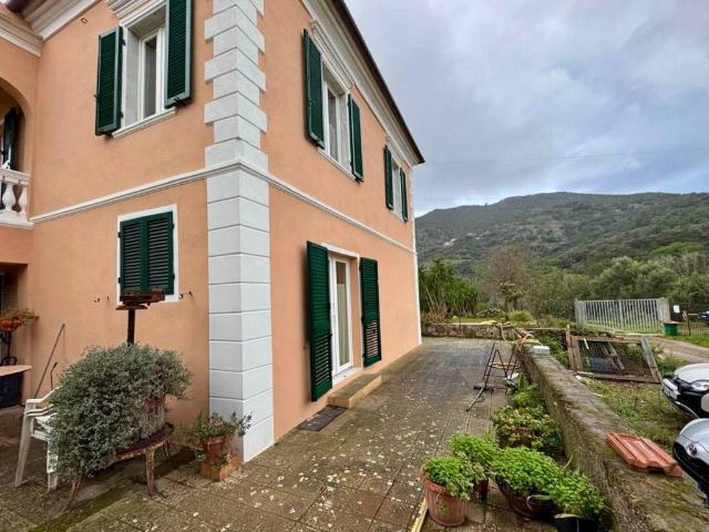 Villa in vendita a Rio LI