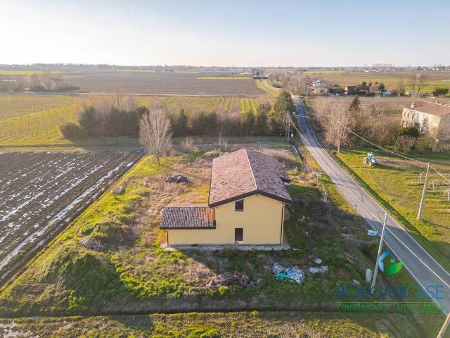 Villa in vendita a Rio Saliceto RE
