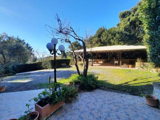 Villa in vendita a Riparbella PI