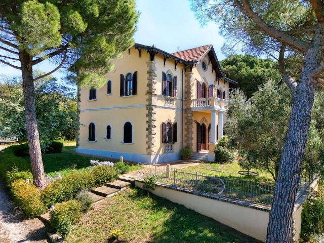 Villa in vendita a Riparbella PI