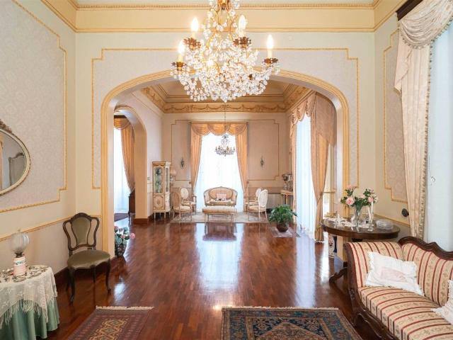 Villa in vendita a Riposto CT