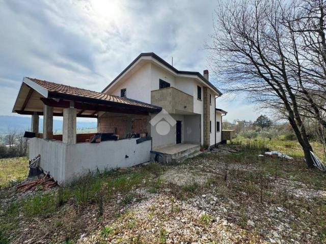 Villa in vendita a Ruviano CE